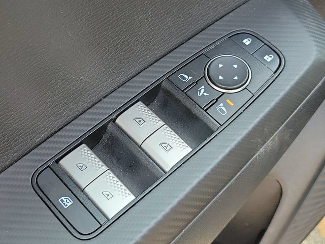 Used 2025 Mitsubishi Outlander SE AWD/4WD image 23