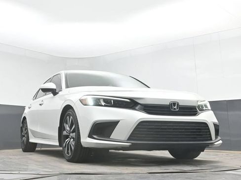 Used 2024 Honda Civic EX image 29
