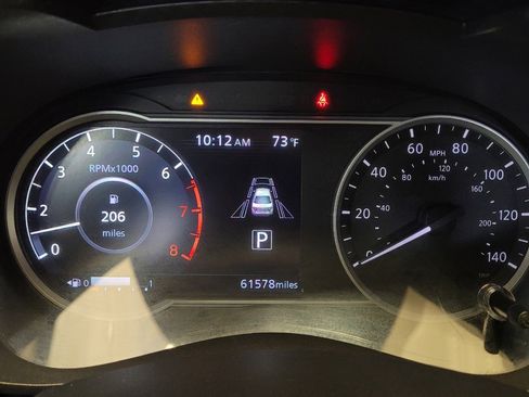 Used 2024 Nissan Versa SR FWD image 23