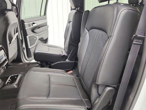 New 2026 Jeep Grand Wagoneer 4WD image 34