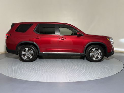 Used 2024 Honda Pilot EX-L image 8
