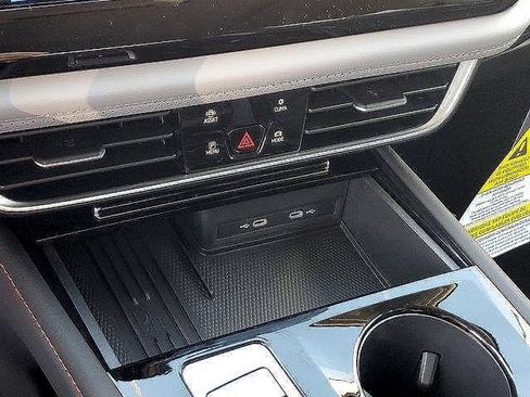 New 2026 Volkswagen Atlas Peak Edition image 14