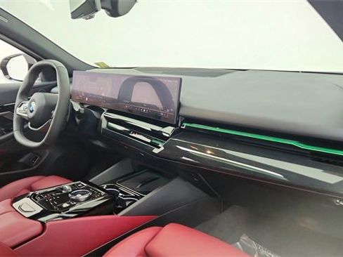 Used 2026 BMW 530i image 21