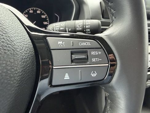 Used 2023 Honda Pilot Touring image 37