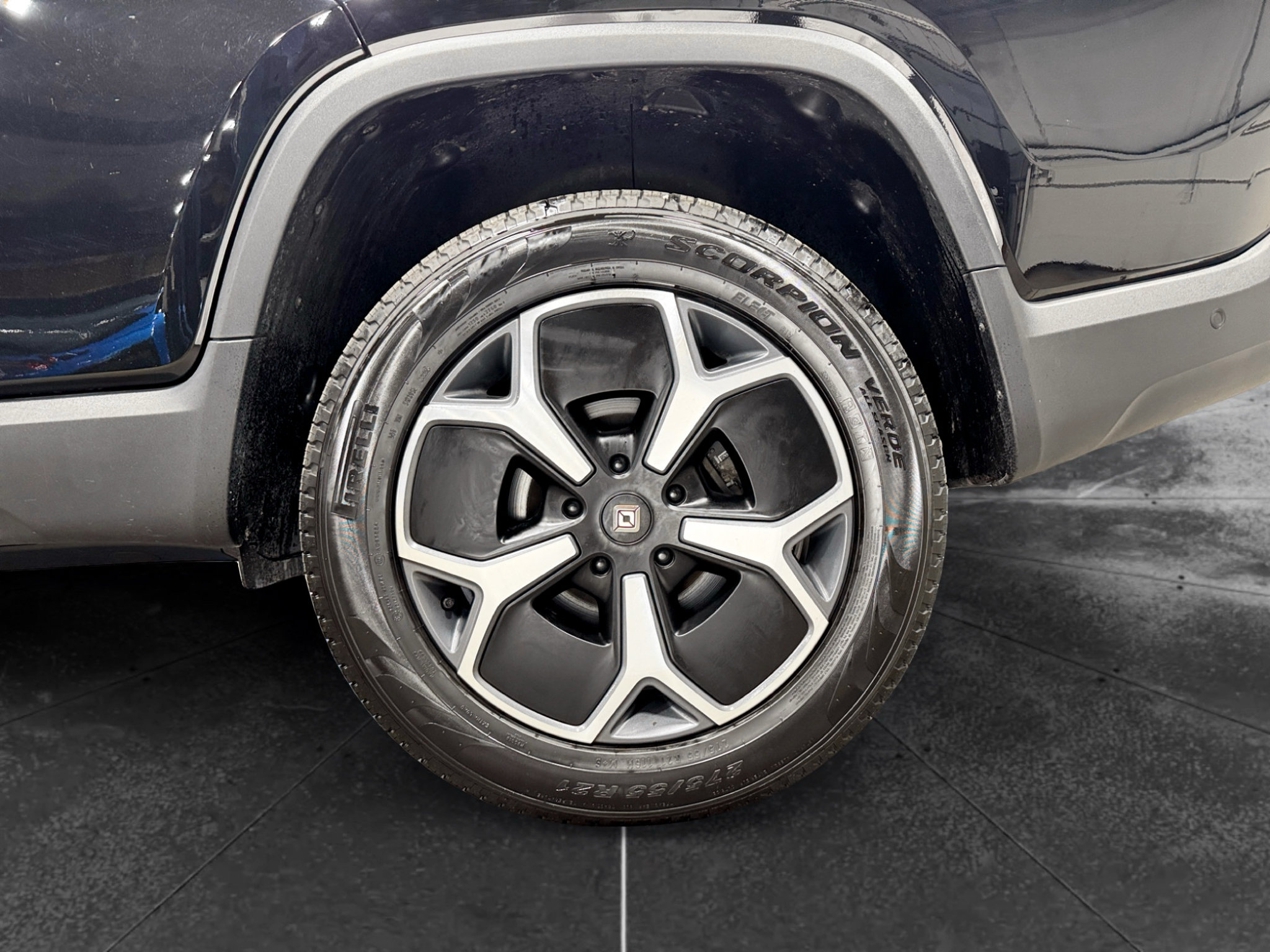 Used 2023 Rivian R1T Adventure Dual AWD/4WD image 34
