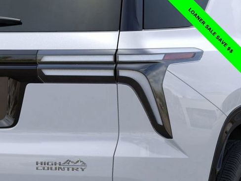 New 2026 Chevrolet Traverse High Country image 11