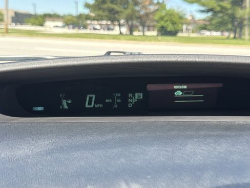 Used 2013 Toyota Prius Four w/ Deluxe Solar Roof Pkg FWD image 25