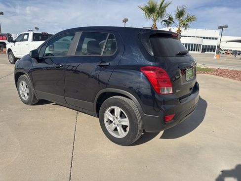 Used 2021 Chevrolet Trax LS w/ Tint and Cruise Package image 3