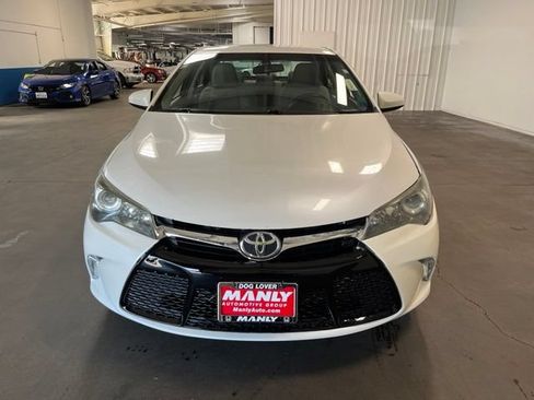 Used 2016 Toyota Camry SE FWD image 8