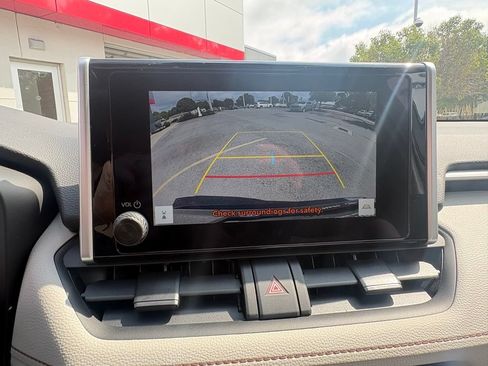 Used 2025 Toyota RAV4 XLE w/ Convenience Package AWD/4WD image 27