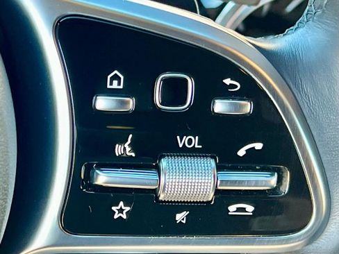 Certified 2023 Mercedes-Benz GLA 250 4MATIC image 33