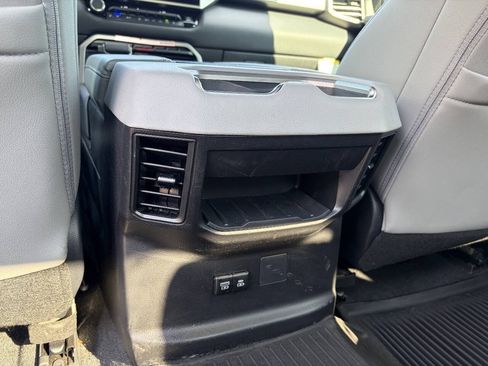 Used 2026 Toyota Tundra Limited AWD/4WD image 14