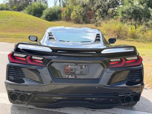 Used 2021 Chevrolet Corvette Stingray Coupe w/ Z51 Performance Package image 6