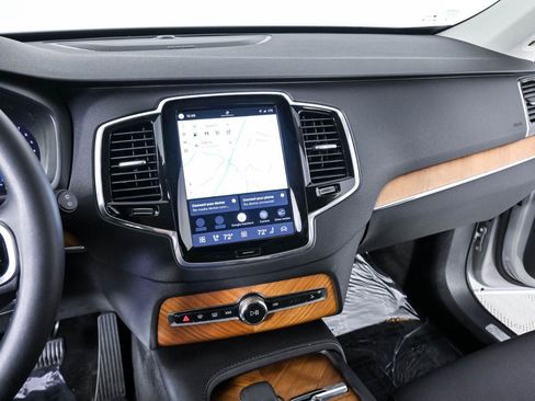 Certified 2023 Volvo XC90 B6 Plus w/ Protection Package Premier AWD/4WD image 13