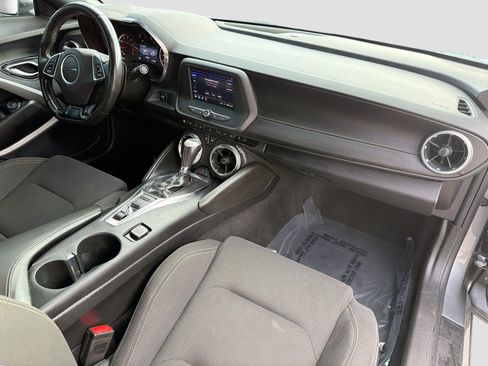 Used 2020 Chevrolet Camaro LT image 14