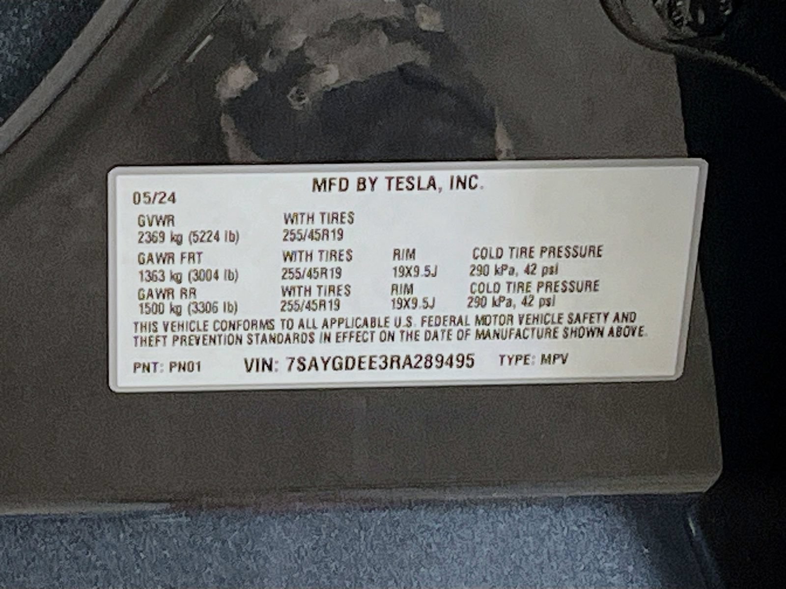 Used 2024 Tesla Model Y Long Range AWD/4WD image 32