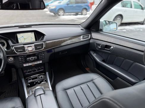 Used 2014 Mercedes-Benz E 350 4MATIC Wagon image 36