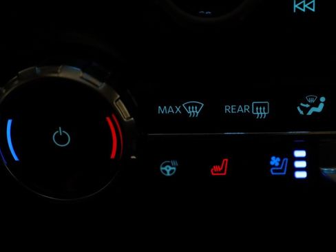 Used 2025 Ford F250 Platinum w/ Tremor Off-Road Package image 42