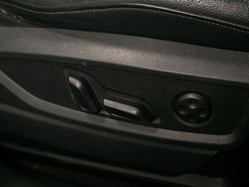 Used 2019 Audi Q5 2.0T Premium Plus w/ Premium Plus Package image 23