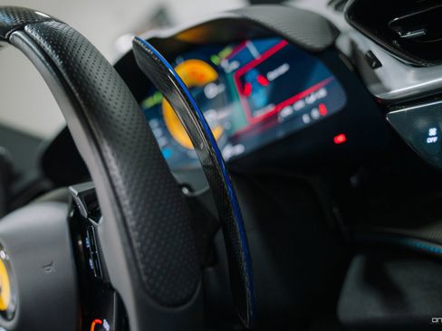 Used 2022 Ferrari SF90 Spider image 45