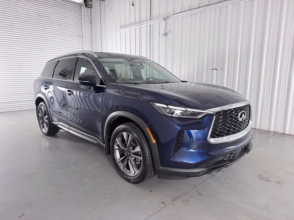 Certified 2023 INFINITI QX60 Luxe w/ Cargo Package FWD image 3