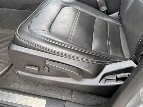 Used 2020 GMC Canyon Denali image 20