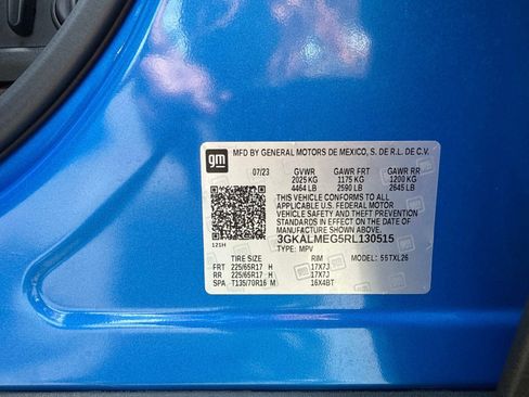 Used 2024 GMC Terrain SLE w/ Driver Convenience Package FWD image 34