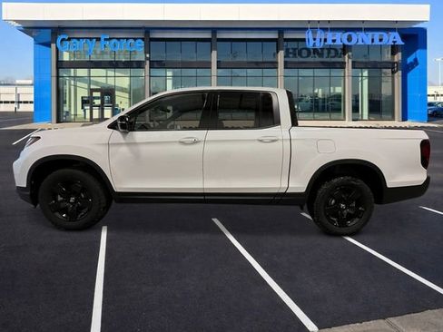 New 2026 Honda Ridgeline Black Edition image 2