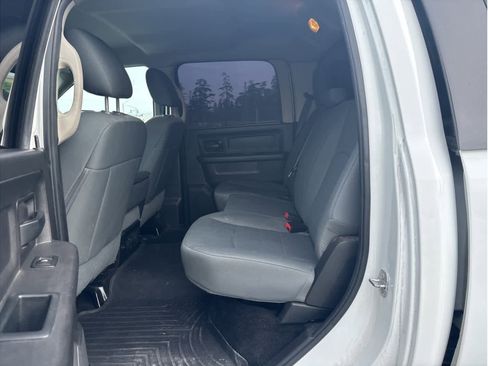 Used 2016 RAM 2500 Tradesman w/ Chrome Appearance Group image 5