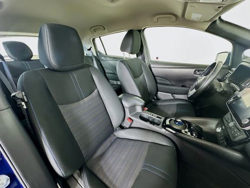 Used 2025 Nissan Leaf SV Plus FWD image 30