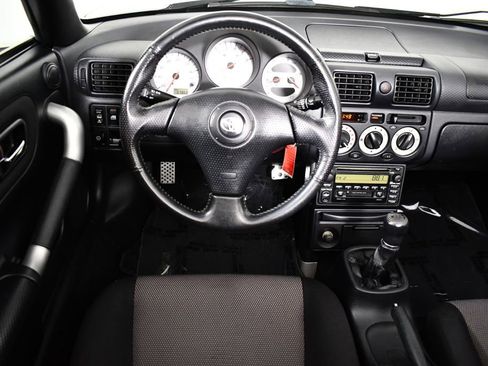 Used 2000 Toyota MR2 image 30