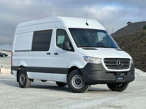 New 2025 Mercedes-Benz Sprinter 2500 image 2
