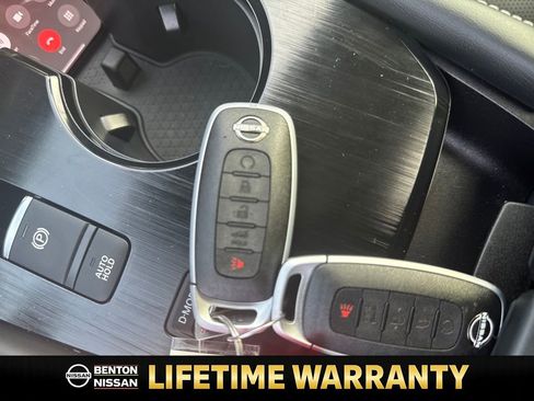 Certified 2025 Nissan Rogue Platinum w/ Platinum Premium Package image 30