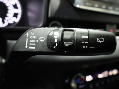 Used 2024 Mitsubishi Outlander SE image 40