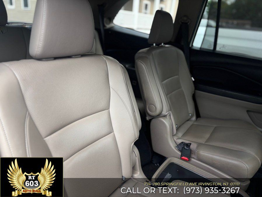 Used 2019 Honda Pilot Elite image 13