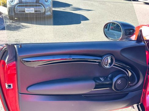 Used 2024 MINI Cooper SE image 11
