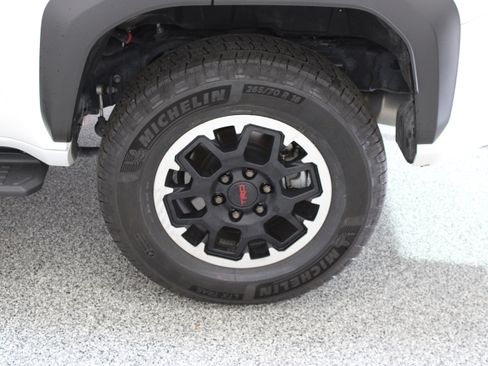 Used 2025 Toyota 4Runner TRD Off-Road Premium w/ Tow Technology Package AWD/4WD image 10
