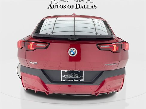 Used 2025 BMW X2 xDrive28i w/ Premium Package image 11