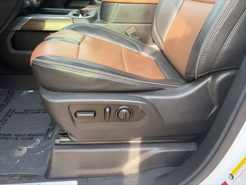 Used 2020 Chevrolet Silverado 3500 High Country w/ LPO, Dark Essentials Package image 11