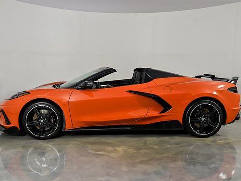 Used 2021 Chevrolet Corvette Stingray Preferred Conv w/ Z51 Performance Package RWD image 6