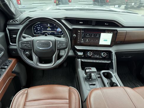 Used 2024 GMC Sierra 1500 Denali Ultimate image 14