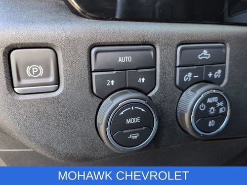 Certified 2022 Chevrolet Silverado 1500 RST AWD/4WD image 35