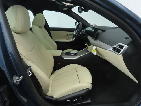 New 2026 BMW 330i 330i w/ M Sport Package image 21