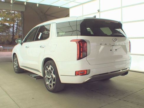 Used 2022 Hyundai Palisade Calligraphy image 6