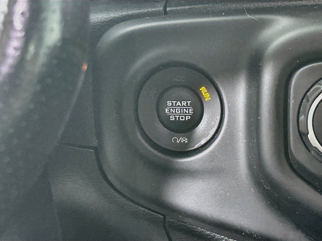 Used 2021 Jeep Gladiator Mojave w/ Cold Weather Group AWD/4WD image 19