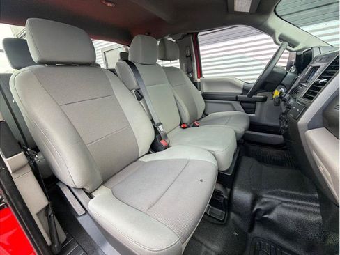 Used 2020 Ford F250 XL w/ Power Equipment Group RWD image 4