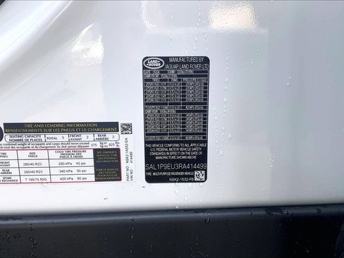 Used 2024 Land Rover Range Rover Sport SE image 4