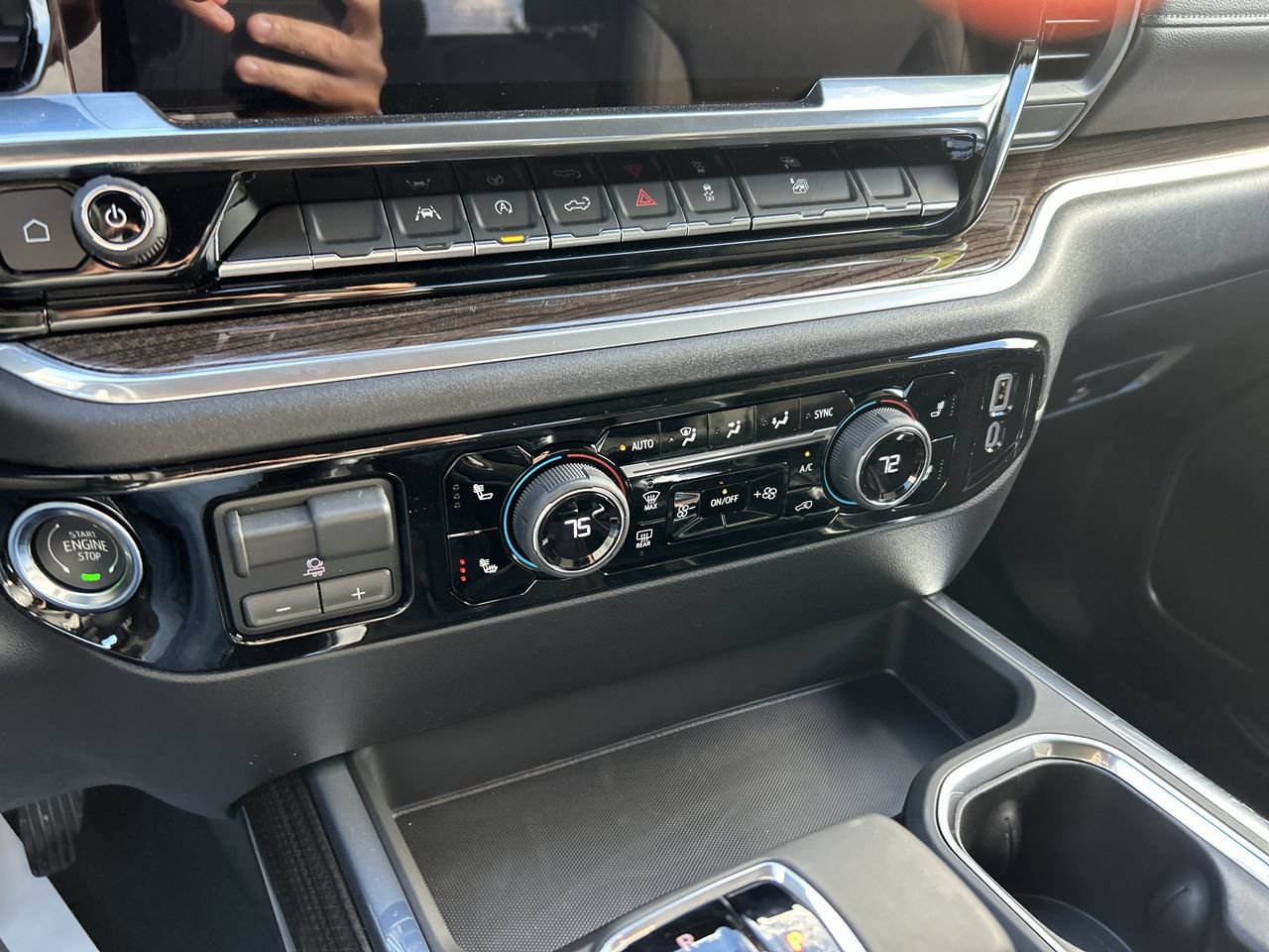 New 2026 Chevrolet Silverado 1500 RST w/ LPO, Dark Essentials Package AWD/4WD image 29