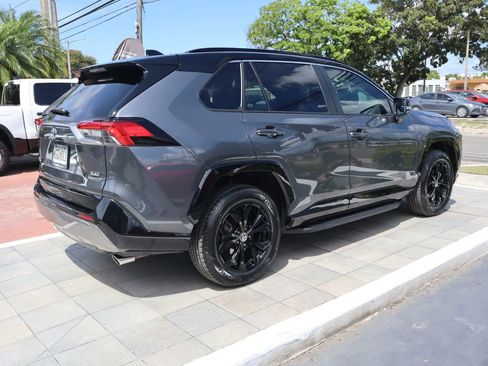 Used 2024 Toyota RAV4 XSE AWD/4WD image 5