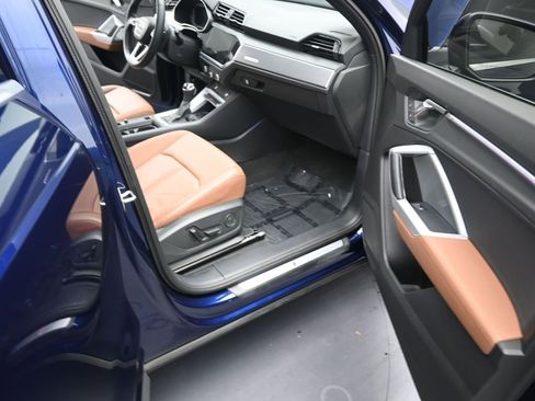 Used 2023 Audi Q3 2.0T Premium Plus w/ Premium Plus Package image 18